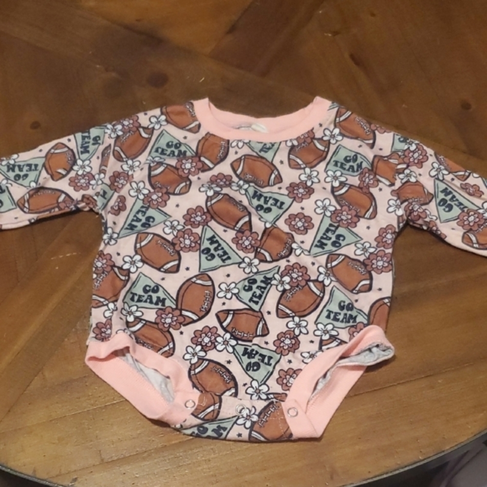 🐻 SHEIN Floral Sports Bodysuit in Pink and Brown